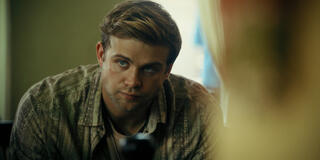 Leo Woodall in Prime Target 1x05