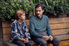 (S-D) Jua Leo Migliore come Libero, Antonio Gargiulo come Demetrio in Storia della mia famiglia 1x03