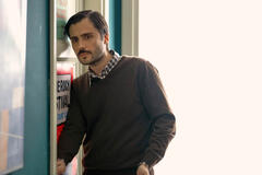 Antonio Gargiulo come Demetrio in Storia della mia famiglia 1x04