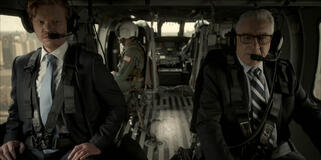 (S-D) Jesse Plemons come Roger Carlson e Robert De Niro come George Mullen in Zero Day 1x02