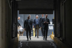 Robert De Niro come George Mullen in Zero Day 1x03