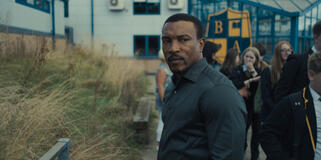Ashley Walters come DI Bascombe in Adolescence 1x02