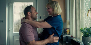 (S-D) Stephen Graham come Eddie Miller, Christine Tremarco come Manda Miller, in Adolescence 1x04