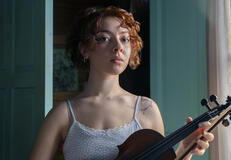 Carmela Rivero come Martina in Atrapados 1x01