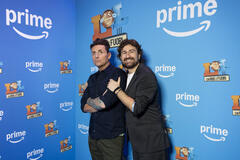 Angelo Pintus e Alessandro Siani al photocall di LOL: chi ride è fuori - Stagione 5