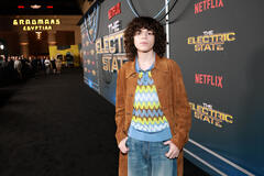 Woody Norman partecipa alla prima mondiale di The Electric State di Netflix all'Egyptian Theatre Hollywood il 24 febbraio 2025 a Los Angeles, California