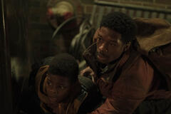 Keivonn Woodard, Lamar Johnson in The Last of Us 1x05
