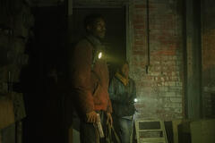 Lamar Johnson, Keivonn Woodard in The Last of Us 1x05