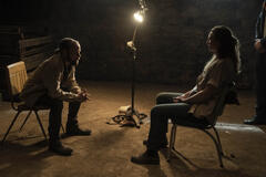 Anna Torv in The Last of Us 1x01