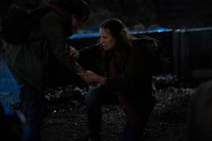 Bella Ramsey, Anna Torv in The Last of Us 1x02