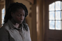 Rutina Wesley in The Last of Us 1x06