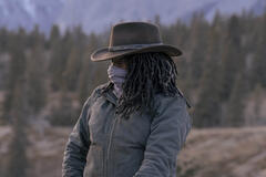 Rutina Wesley in The Last of Us 1x06