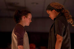 Bella Ramsey, Storm Reid in The Last of Us 1x07