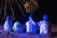 Aimee Lou Wood, Charlotte Le Bon, Patrick Schwarzenegger, Sam Nivola in The White Lotus 3x05