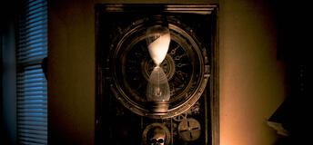 La clessidra si azzera ogni notte in Until Dawn Fino all'alba - Immagine dal set