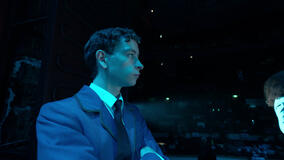 Louis McCartney come Henry Creel in Stranger Things The First Shadow: dietro le quinte - Immagine dal set