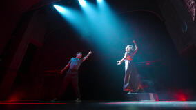 Louis McCartney come Henry Creel in Stranger Things The First Shadow: dietro le quinte - Immagine dal set