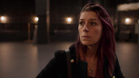 Kate Trefry (Writer & Original Story) in Stranger Things The First Shadow: dietro le quinte - Immagine dal set