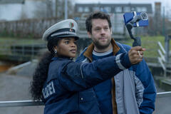 Melodie Simina, Florentin Will in Come vendere droga online (in fretta) 4x02