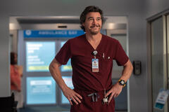 Arturo Del Puerto come Luis Dominguez in Pulse 1x07