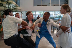 (S-D) Michael William Freeman come Glenn Vogel, Jessie T. Usher come Sam Elijah e Willa Fitzgerald come Danny Simms in Pulse 1x08