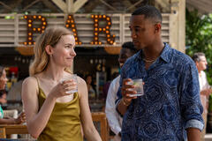 (S-D) Willa Fitzgerald come Danny Simms e Jessie T. Usher come Sam Elijah in Pulse 1x10