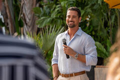 (S-D) JR Ramirez come Dr. Patrick Sanchez in Pulse 1x10