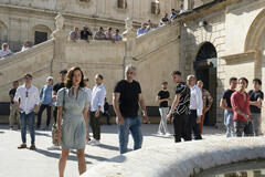 Aubrey Plaza in The White Lotus 2x03