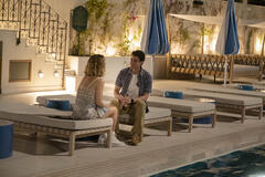 Haley Lu Richardson, Adam DiMarco in The White Lotus 2x03