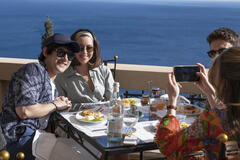 Will Sharpe, Aubrey Plaza, Meghann Fahy, Theo James in The White Lotus 2x03