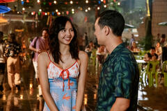 Lalisa Manobal, Tayme Thapthimthong in The White Lotus 3x07