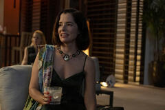 Parker Posey in The White Lotus 3x07