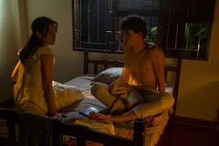 Sarah Catherine Hook, Sam Nivola in The White Lotus 3x07