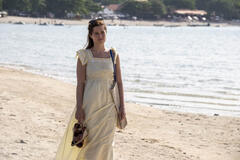 Sarah Catherine Hook in The White Lotus 3x08