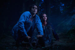 Michael Cimino e Ella Rubin in Until Dawn Fino all'alba