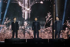 Piero Barone, Ignazio Boschetto e Gianluca Ginoble in Tutti per Uno - Viaggio nel Tempo 2025