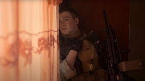 Kit Connor in Warfare - Tempo di guerra, scena da trailer