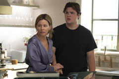 Elizabeth Banks, Maxwell Acee Donovan in The Better Sister - Stagione 1