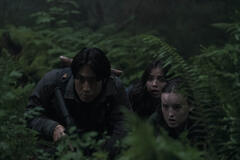 Young Mazino, Bella Ramsey, Isabela Merced in The Last of Us 2x05