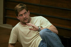 Jake Weary come Cane Buckley in The Waterfront 1x01