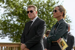 (S-D) Holt McCallany come Harlan Buckley, Maria Bello come Belle Buckley in The Waterfront 1x04