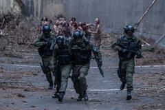 Gli infetti danno la caccia in 28 anni dopo