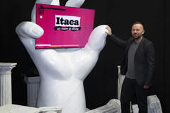 Enrico Galiano in Itaca, viaggi in un mare di storie su RaiPlay