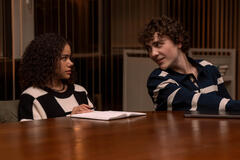 (S-D) Antonia Gentry come Ginny Miller, Ty Doran come Wolfe in Ginny & Georgia 3x02