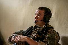 Will Poulter in Warfare - Tempo di guerra