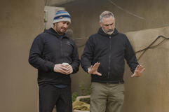 (S-D) Ray Mendoza, Alex Garland in Warfare - Tempo di guerra