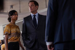 (S-D) Amita Suman come Claudette e Michael Weatherly come Tony Dinozzo in NCIS: Tony & Ziva 1x01