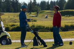 Owen Wilson e Peter Dager in Stick 1x02