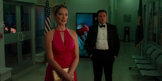 Judy Greer e Donavon Stinson in Stick 1x02