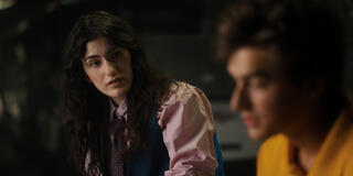 Lilli Kay e Peter Dager in Stick 1x03